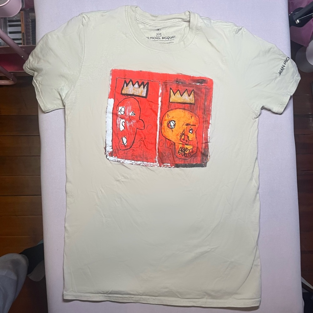 Graphic tee